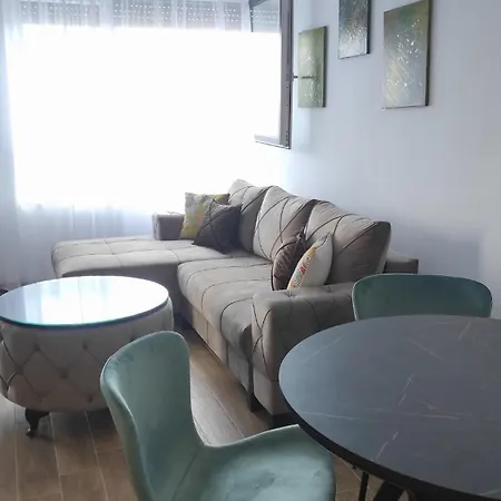 Harizma - Lena Apartment *