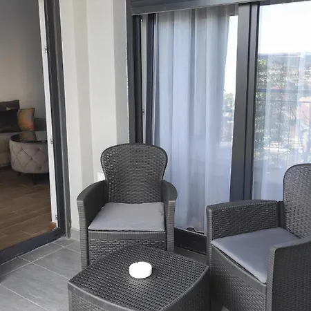 Harizma - Lena Apartment