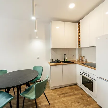 Harizma - Lena Apartment
